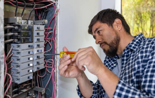 Best Emergency Electrical Repair  in Clewiston, FL